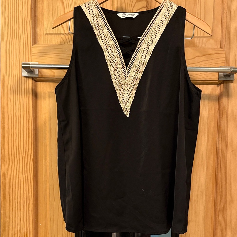 Cupshe Black Top with Gold Accents Sz M
